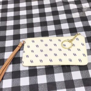 Dooney & Bourke